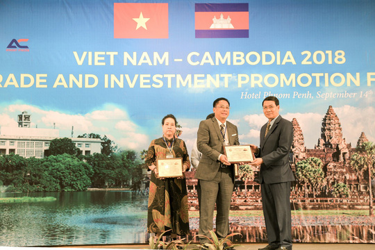 Ông Vũ Đình Quân – CEO BenThanh Tourist vinh dự được trao tặng danh hiệu Top 10 doanh nhân, nhà lãnh đạo tâm, tài xuất sắc Asia 2018